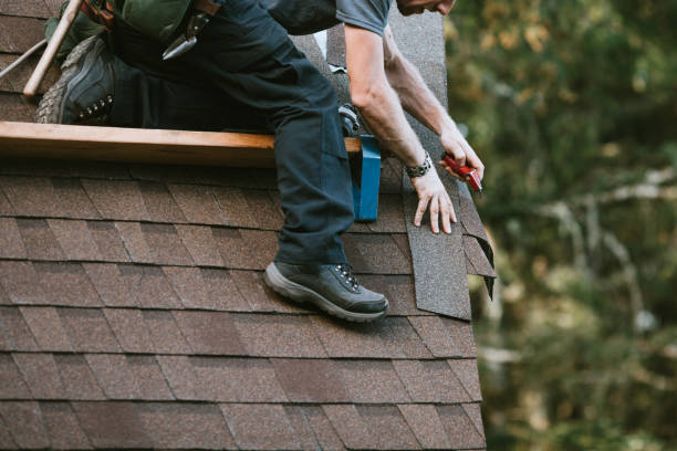 Best Flat Roof Repair Services  in Ashland, WI